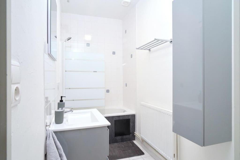 Maison 2 Chambres, Jardin ルテル エクステリア 写真